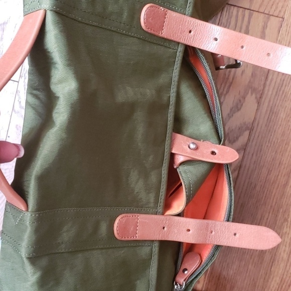 Shiraleah Chicago computer bag. NWOT - Picture 7 of 8